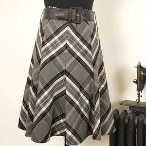Star City Plaid Chevron Secretary Midi Skirt 🤩
